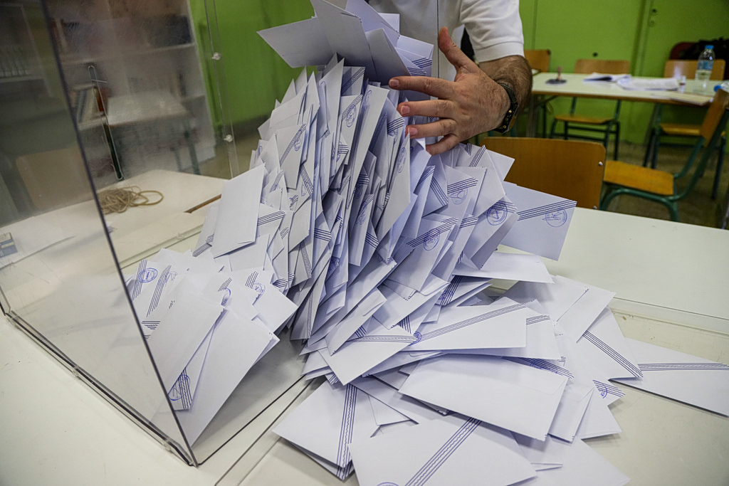 Λιβάνιος για εκλογικό νόμο: «Ενα μεικτό σύστημα θα μπορούσε να προσφέρει λύσεις»
