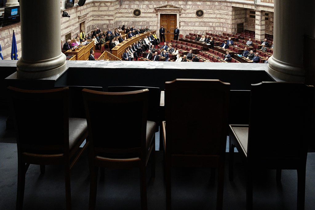 Όταν σπέρνεις απαξίωση, θερίζεις αντιπολιτική