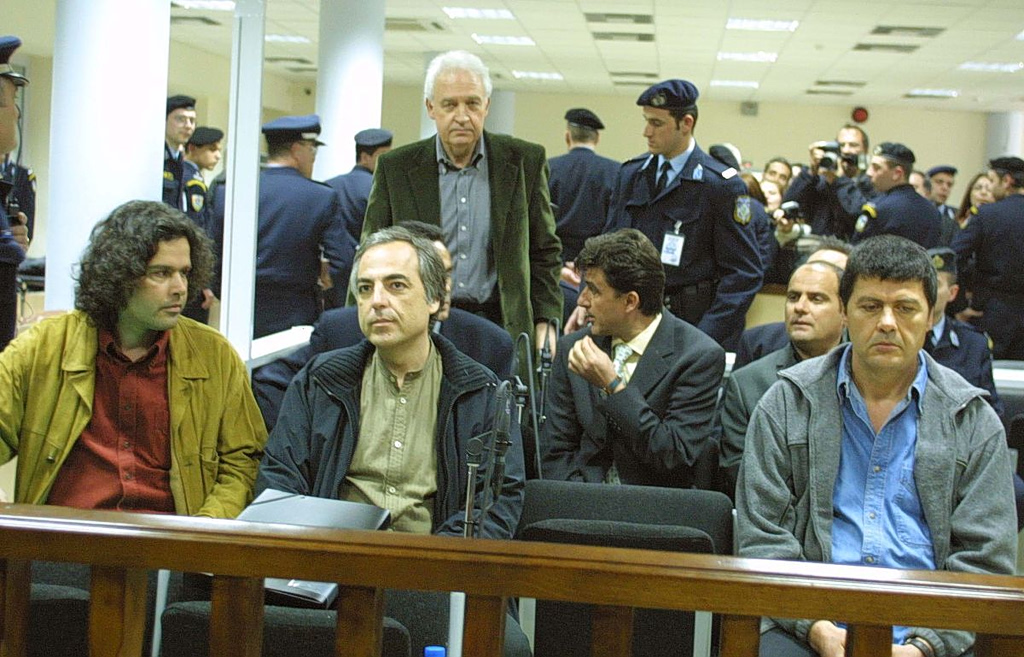Αποφυλάκιση Γιωτόπουλου: Ποιοι είναι οι τρεις της 17Ν που παραμένουν στη φυλακή