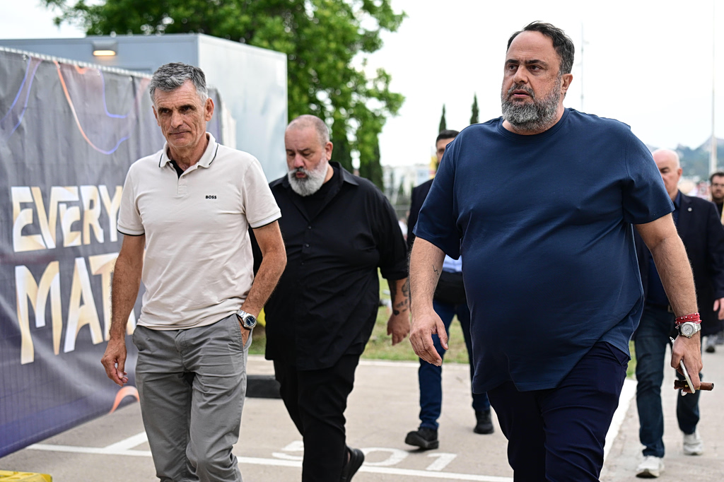 Βαγγέλης Μαρινάκης: «Να το σηκώσουμε ξανά, εδώ μέσα»