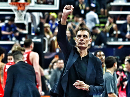 Μπαρτζώκας: «Να έχουμε την ίδια νοοτροπία στον τελικό»