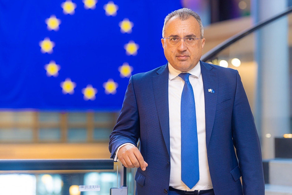 Μιχάλης Χατζηπαντέλα: «Την Κυριακή στην Κύπρο διακυβεύεται η σταθερότητα»