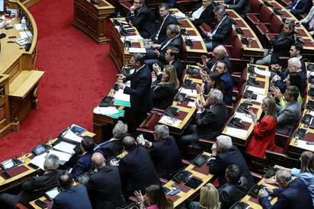 Βόμβες Ανδρουλάκη, Σαμαρά κατά κυβέρνησης – «Θεσμική εκτροπή» κατήγγειλε η Αντιπολίτευση