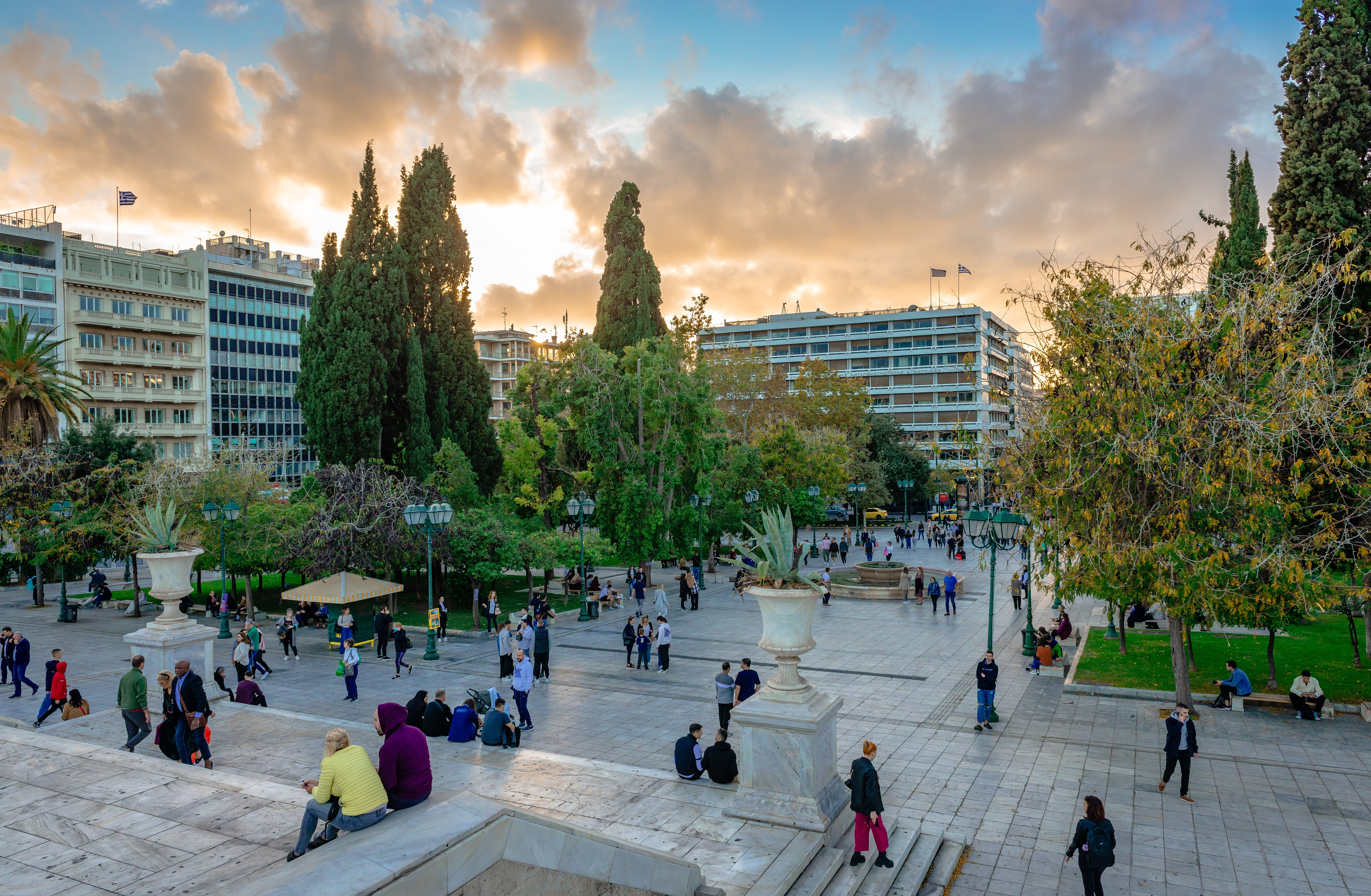 Ερχονται 72 δόσεις για χρέη σε Εφορία, Ταμεία – Ποιους απειλούν οι κατασχέσεις «εξπρές», οι κρυφές παγίδες
