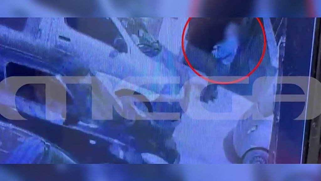 Κρήτη: Κάμερα κατέγραψε πρώην αντιδήμαρχο να συνθλίβει αδέσποτο γατάκι σε τοίχο