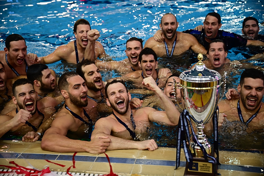 Ολυμπιακός – Παναθηναϊκός 17-12: Οι «ερυθρόλευκοι» σήκωσαν το 40ό πρωτάθλημα στο πόλο