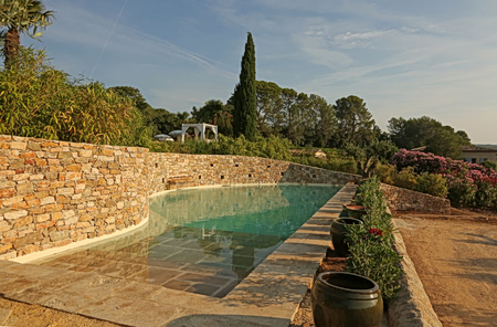 Η ήσυχη πολυτέλεια του Château de Berne