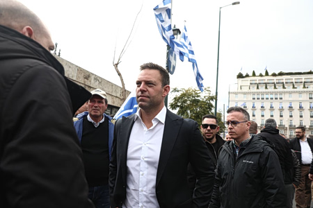 Δημοκράτες: Πολιτική μυθοπλασία η μετακίνηση Κασσελάκη στο ΠαΣοΚ