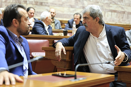 Μετωπική Πολάκη-Παππά κατά Φάμελλου: «Η αδράνεια οδηγεί στη διάλυση»