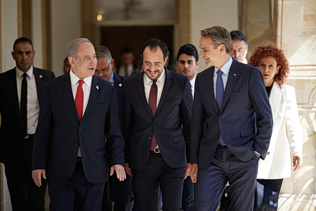 Το τρίγωνο που εξοργίζει την Αγκυρα