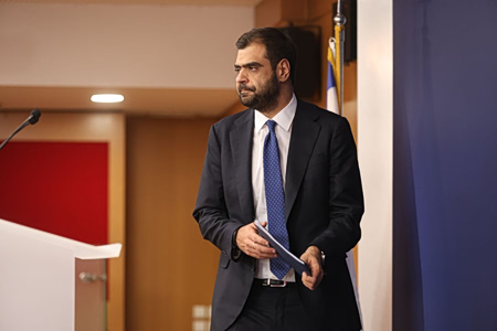Ανασχηματισμός: Γιατί δεν μετακινήθηκε στο Μεταφορών ο Παύλος Μαρινάκης