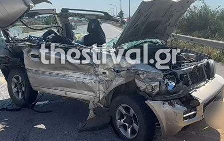 Αυτοκίνητο συγκρούστηκε με νταλίκα: Νεκρή μία 70χρονη, άμορφη μάζα το Ι.Χ.