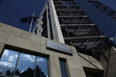 ΥΠΕΝ: Η παραίτηση Μπακογιάννη και το δύσκολο σταυροδρόμι των πολεοδομικών μεταρρυθμίσεων
