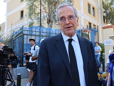 Η Ζωή Κωνσταντοπούλου υπέρ Σαμαρά!