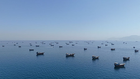 Διαπραγματεύσεις Ιράν, ΗΠΑ παρά την κλιμάκωση – Τα παγωμένα δισ., τα πλήγματα και τα Στενά