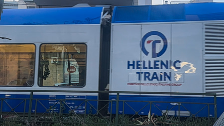 Hellenic Train: Ακινητοποιήθηκε συρμός του Προαστιακού λόγω εμποδίου στις γραμμές