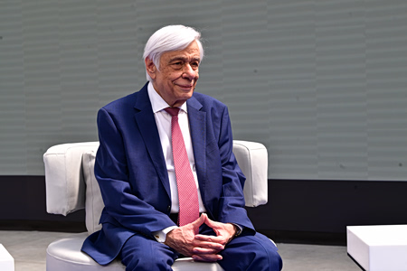 OT FORUM – Παυλόπουλος: Δεν θεωρώ αναγκαία τη Συνταγματική Αναθεώρηση