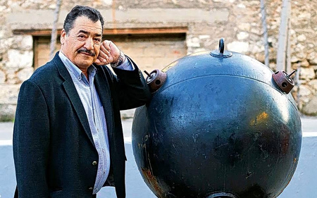 Γιάννης Σκοπελίτης: Ο καπετάνιος που έκανε τη θάλασσα γέφυρα ζωής