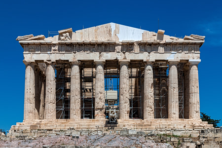 Λίνα Μενδώνη: «Το δυτικό αέτωμα του Παρθενώνα συμπληρώνεται μετά από 220 χρόνια»