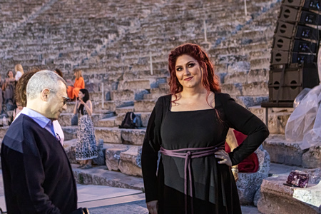«Μήδεια» στην Επίδαυρο: Backstage στην ιστορική επιστροφή της θρυλικής όπερας μετά την Κάλλας – αποκλειστικές φωτογραφίες