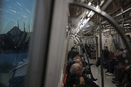 Συναγερμός στην Κωνσταντινούπολη: Εκτροχιάστηκε μετρό προς το αεροδρόμιο – Τρεις τραυματίες