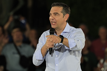 Σκιώδη κυβέρνηση ανακοίνωσε ο Τσίπρας – Ποιοι μετέχουν