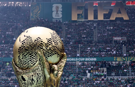 Μουντιάλ – «κίτρινη κάρτα» στη FIFA: Από τα cooling breaks στις κατηγορίες για διακρίσεις
