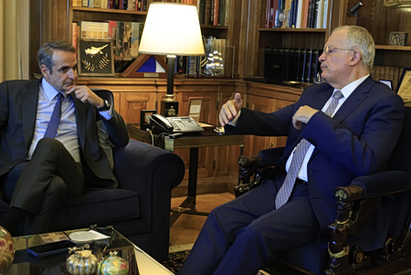 Μητσοτάκης – Τασούλας: Στηρίζουμε την κοινωνία από το πλεόνασμα – Τι είπε για Νόμο Κατσέλη
