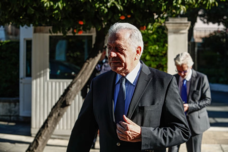 Αβραμόπουλος: «Όλη η ιστορία είναι μια μπούρδα – Έχω κόμμα, τη ΝΔ»