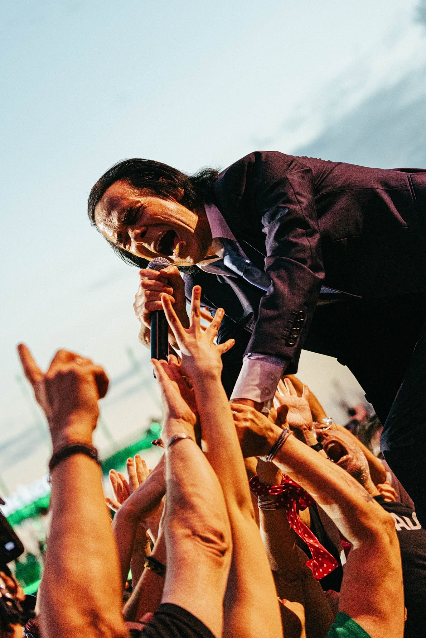 Nick Cave: H επιστροφή του ροκ πάστορα στην Πλατεία Νερού