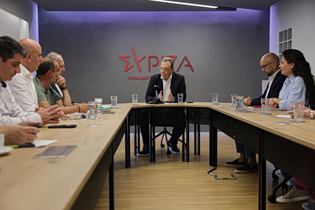 ΣΥΡΙΖΑ: Εγκλωβισμένος για τα μάτια του Αλέξη Τσίπρα
