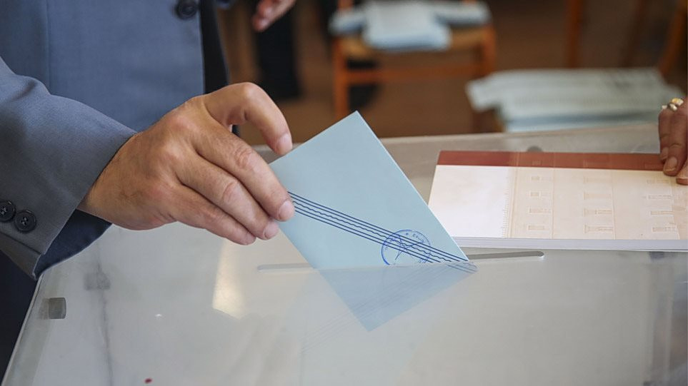 Δημοσκόπηση Opinion Poll: Προβάδισμα ΝΔ στην Αττική – «Καίει» η ακρίβεια | Επικαιρότητα στο PlusTV.gr