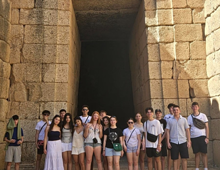 Γνωριμία με τη γενέθλια γη