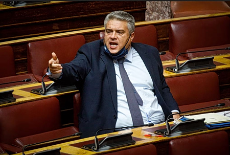 «Μουτζαχεντίν» και «γεφυροποιοί» στο μέτωπο Μητσοτάκη – Σαμαρά