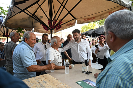 ΠαΣοΚ: Θέλει να θωρακίσει τα μετόπισθεν πριν από την εκλογική αντεπίθεση