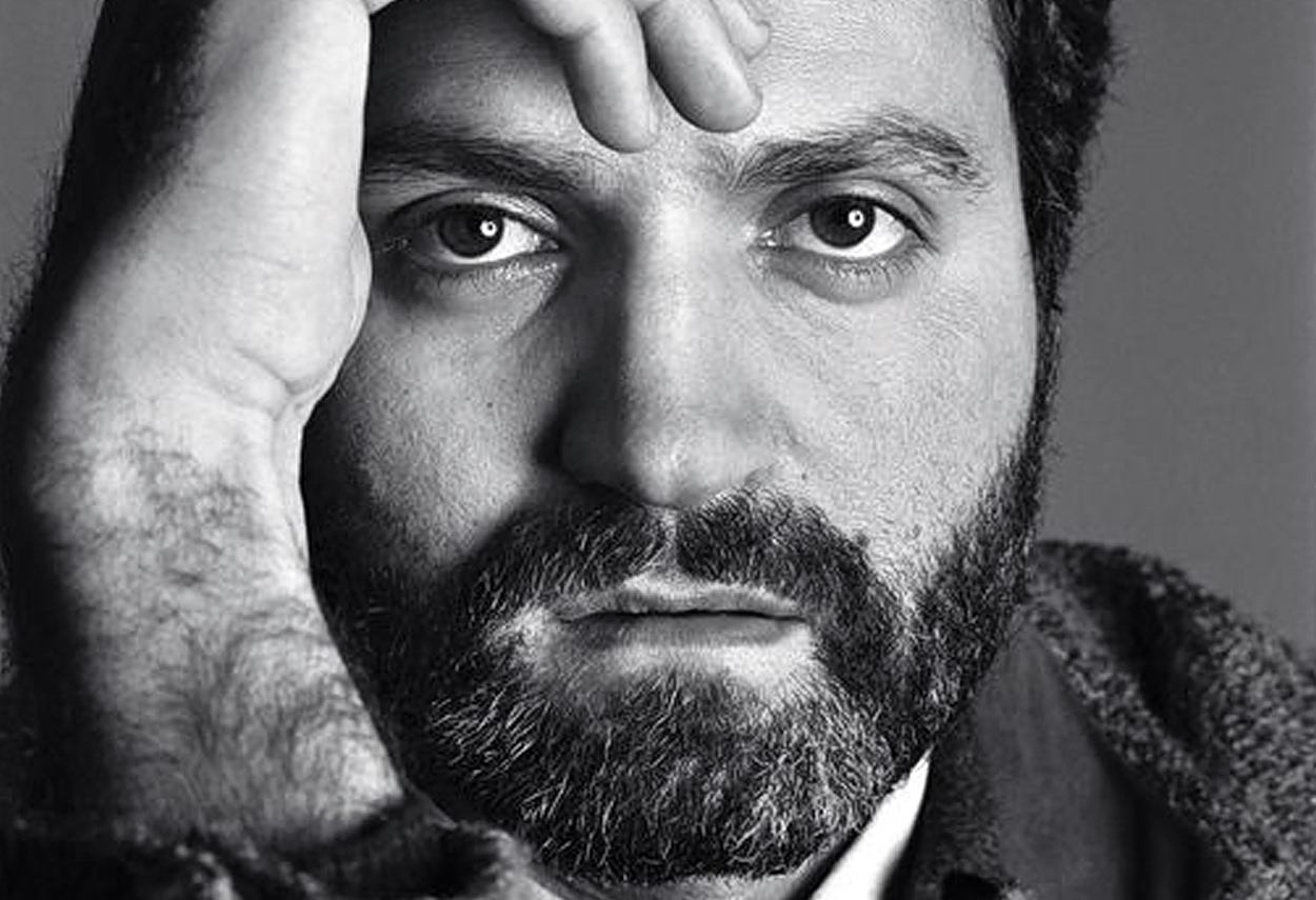 Gianni Versace: Ο βασιλιάς των 90s «επιστρέφει»