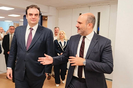 Με το βλέμμα στους μικρομεσαίους το «καλάθι» της ΔΕΘ - Τι ισχύει για 13ο μισθό και 13η σύνταξη