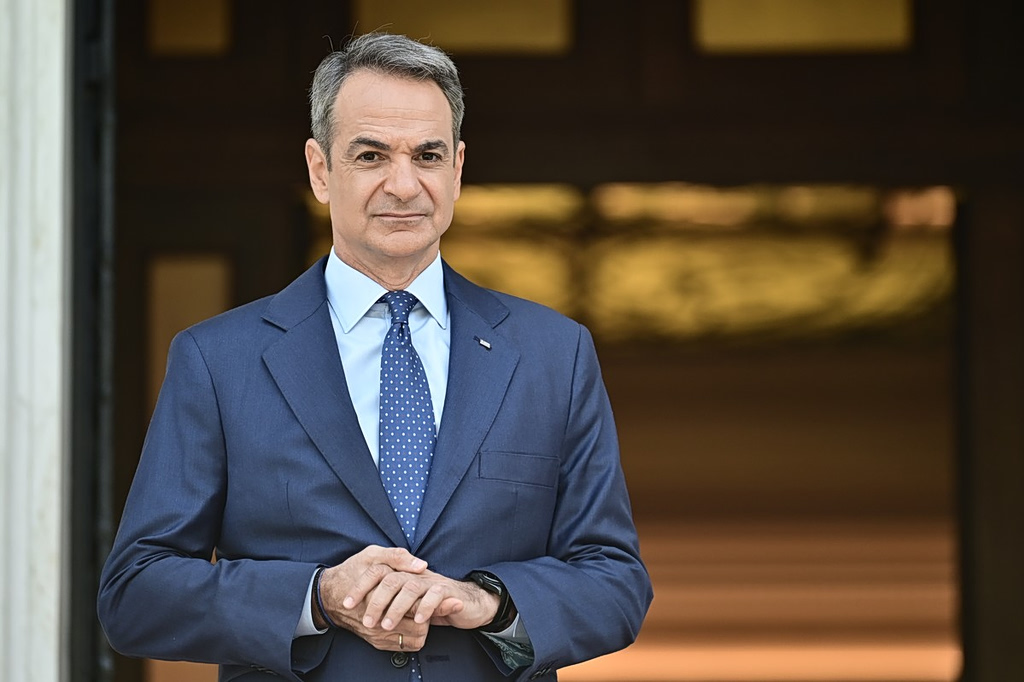 Κυριάκος Μητσοτάκης: Στο Παρίσι για τη Διάσκεψη για το διάστημα – Τετ α τετ με Μακρόν | Επικαιρότητα στο LivePress.gr