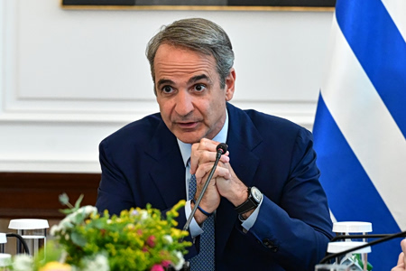 Μητσοτάκης: Αναμένεται περαιτέρω πτώση στην τιμή της βενζίνης στην αντλία