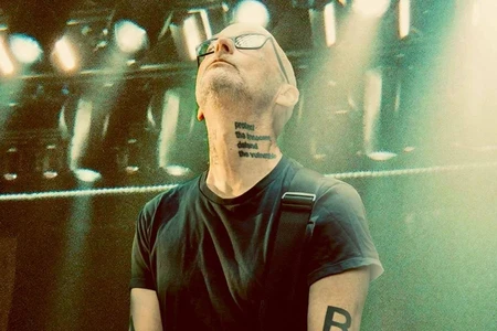 30+2 συναυλίες για τον Ιούλιο: Από Moby και The Cure μέχρι τα νέα ανερχόμενα ονόματα της ελληνικής σκηνής
