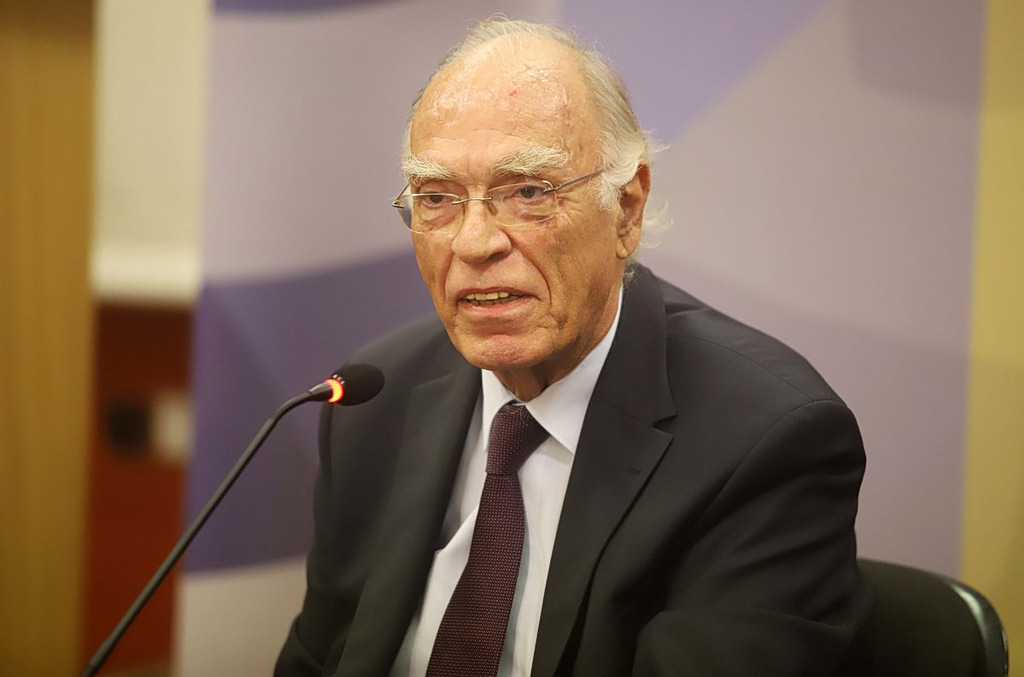 Πέθανε ο Βασίλης Λεβέντης – Η ανάρτηση του θετού γιου του