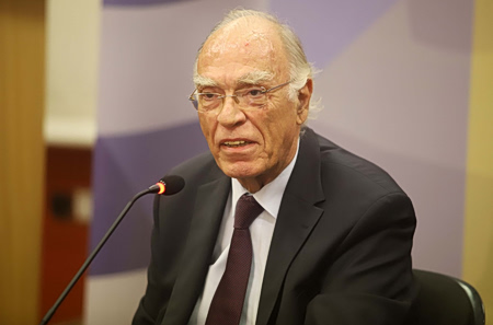 Πέθανε ο Βασίλης Λεβέντης – Η ανάρτηση του θετού γιου του