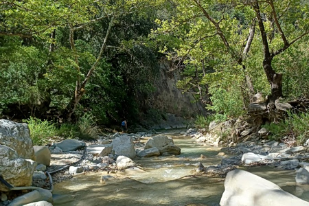 Τραγωδία στη Βόνιτσα: Νεκρός άνδρας στο φαράγγι του Τρύφου – Πώς σώθηκε ο φίλος του