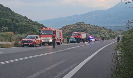 Τραγωδία στη Σπάρτη: Δύο νεκροί σε μετωπική σύγκρουση ΙΧ με πυροσβεστικό όχημα