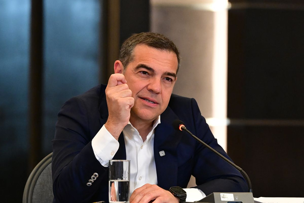 Τσίπρας: «Πιστεύω στη διάκριση Αριστεράς – Δεξιάς» | Επικαιρότητα στο PlusTV.gr
