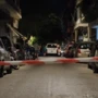 Παγκράτι: Τι εξετάζουν οι Αρχές για τη σορό που βρέθηκε τυλιγμένη σε σεντόνια