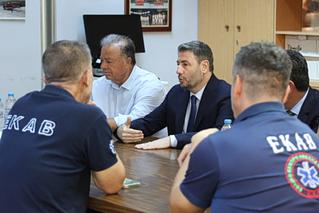 Ανδρουλάκης από ΕΚΑΒ: «Το υπουργείο Υγείας μετατράπηκε σε υπουργείο Προπαγάνδας του Άδωνι Γεωργιάδη»