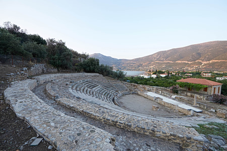 Η Επίδαυρος ανεβάζει ρυθμούς: Μεταμεσονύκτιες παραστάσεις, μουσικές διαδρομές και μια νέα εμπειρία για το κοινό