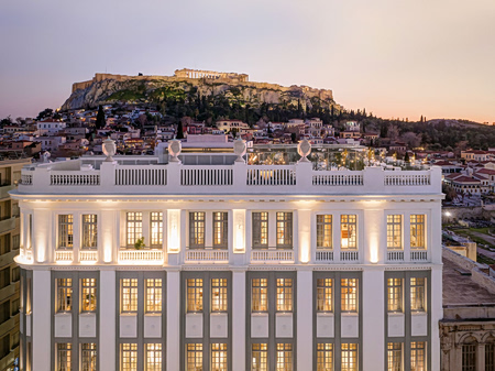 Διεθνής θρίαμβος για το THE DOLLI
