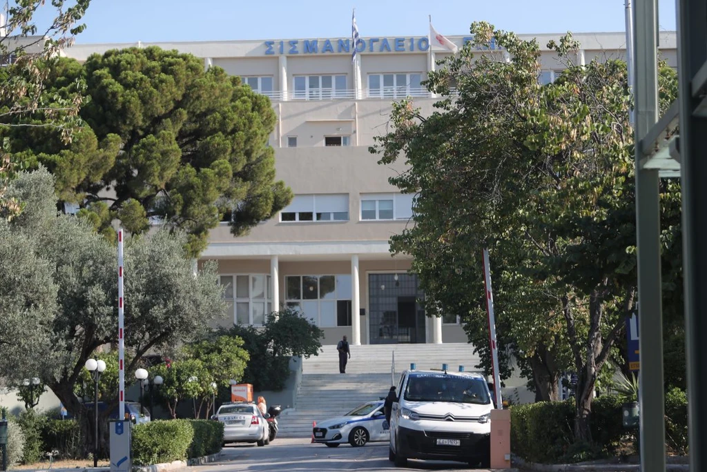 «Από στρώμα ασθενή» η φωτιά στο Σισμανόγλειο – Νεκρή 90χρονη από ανακοπή